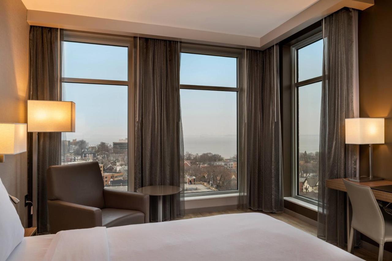 Ac Hotel By Marriott Madison Downtown Екстериор снимка