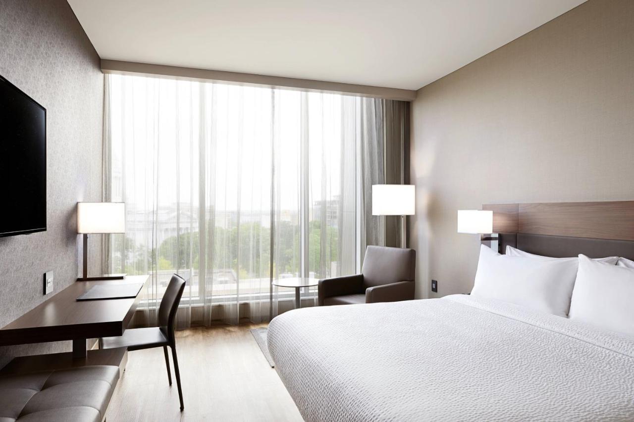 Ac Hotel By Marriott Madison Downtown Екстериор снимка
