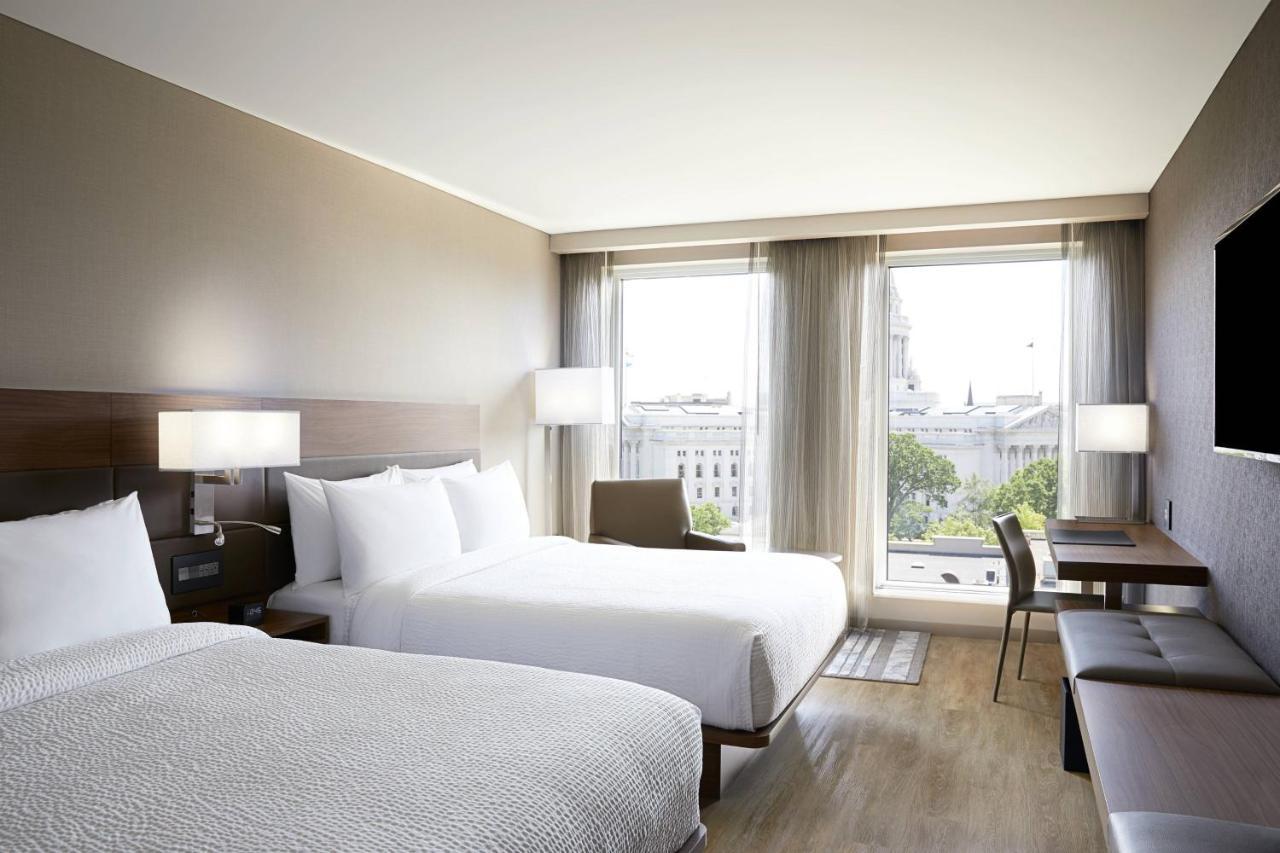 Ac Hotel By Marriott Madison Downtown Екстериор снимка