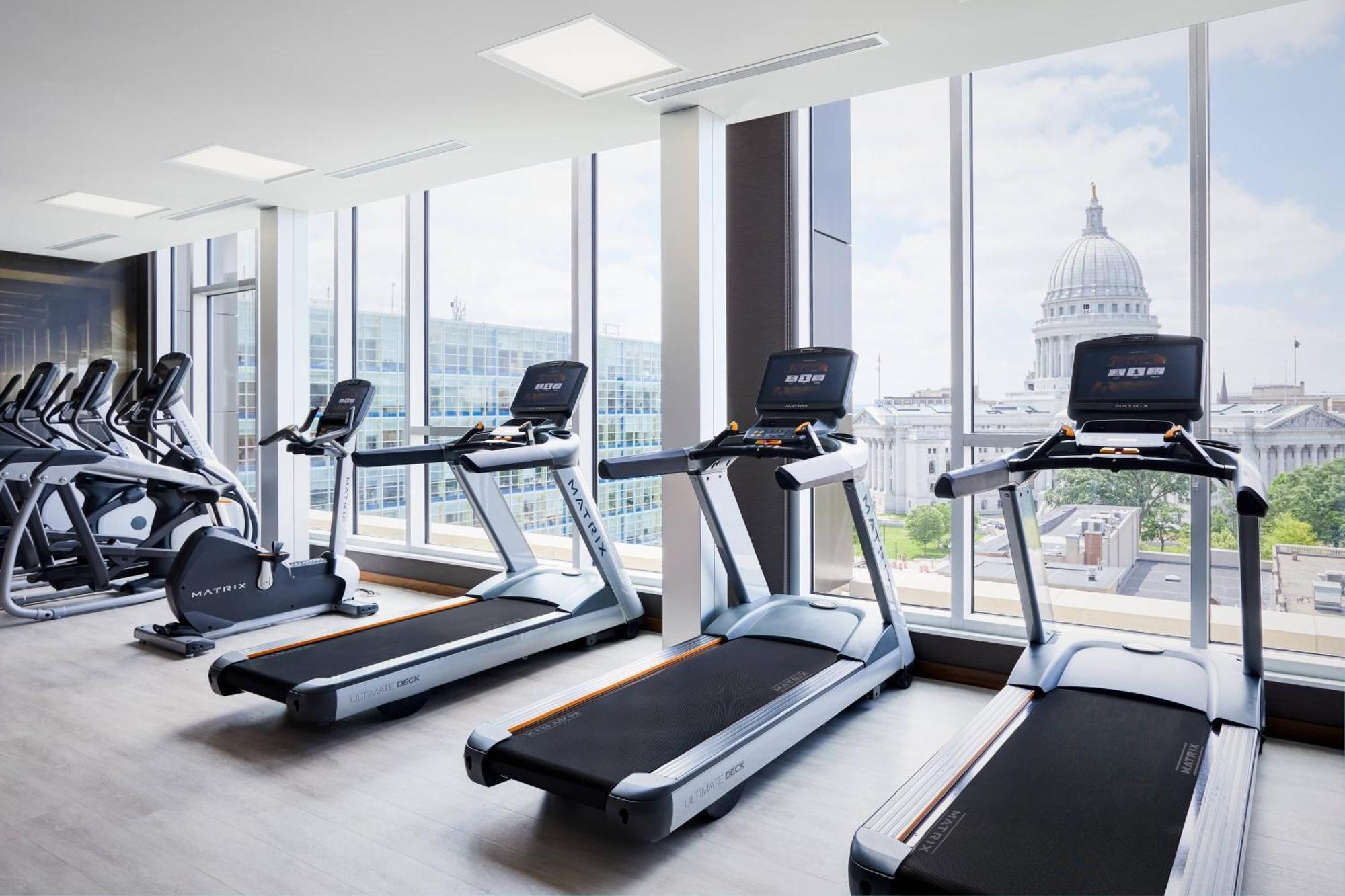 Ac Hotel By Marriott Madison Downtown Екстериор снимка