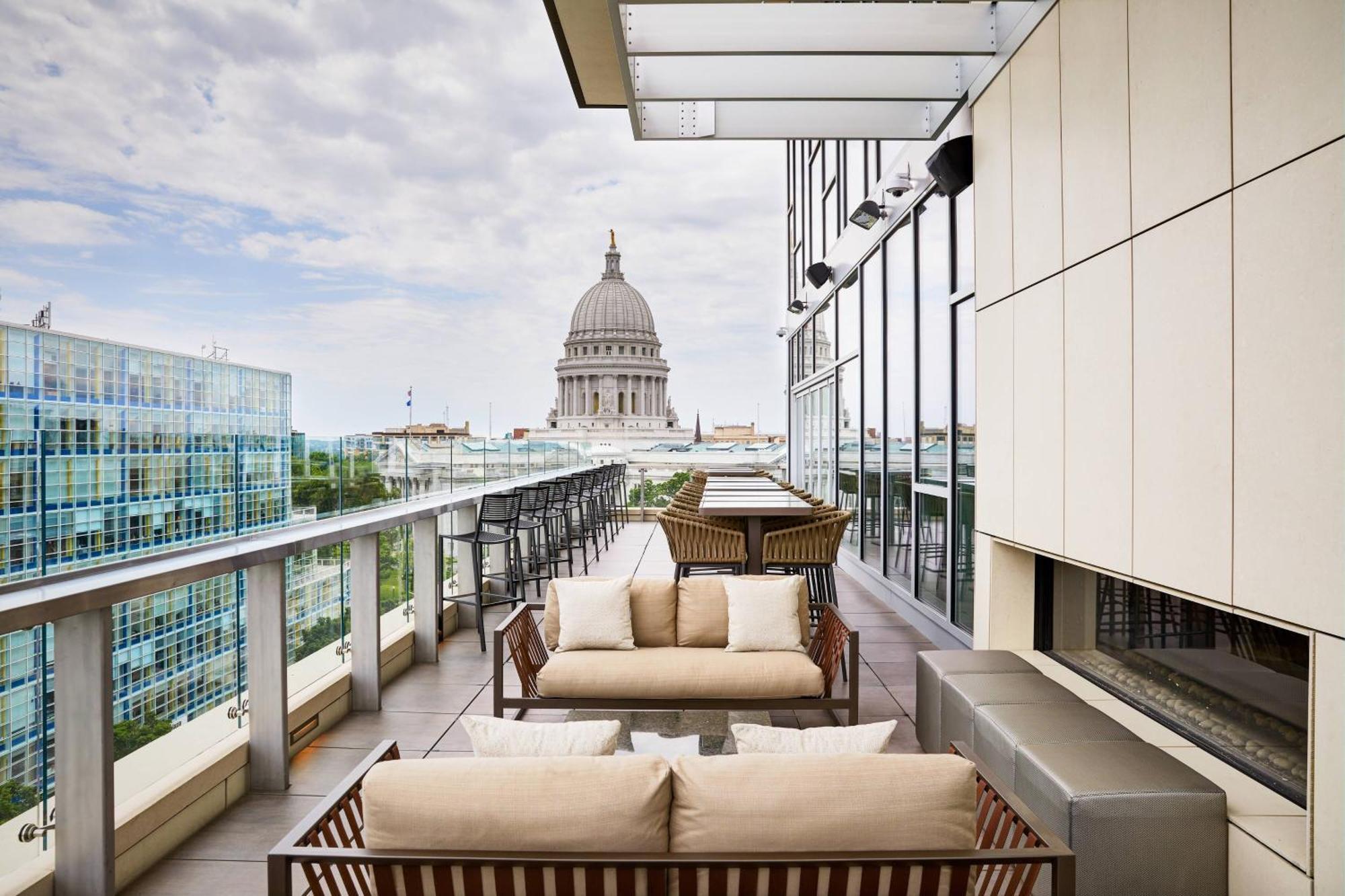 Ac Hotel By Marriott Madison Downtown Екстериор снимка