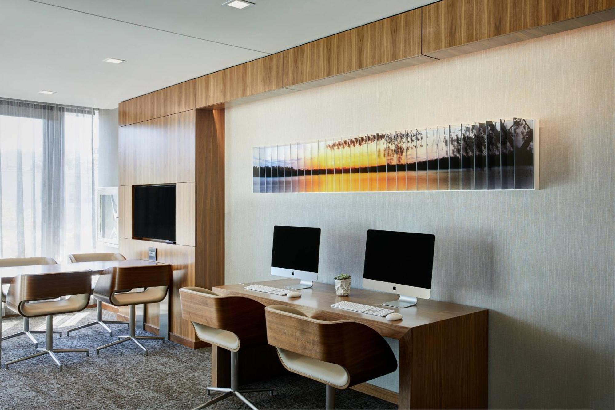 Ac Hotel By Marriott Madison Downtown Екстериор снимка