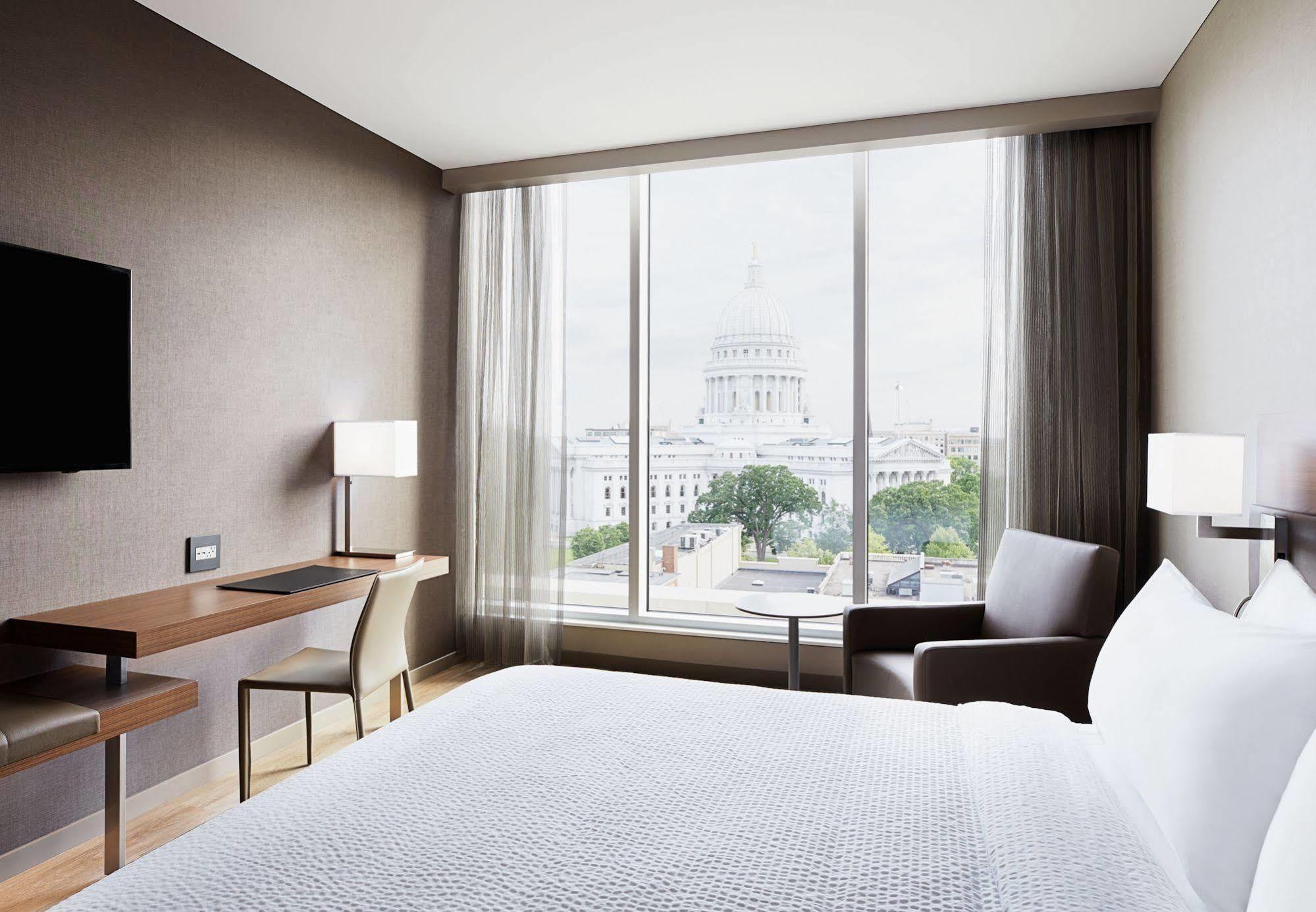 Ac Hotel By Marriott Madison Downtown Екстериор снимка
